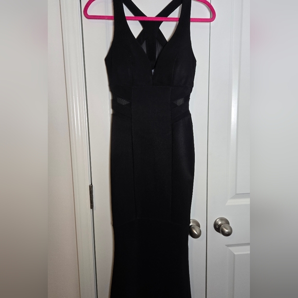Black Mermaid Dress - Picture 1 of 3